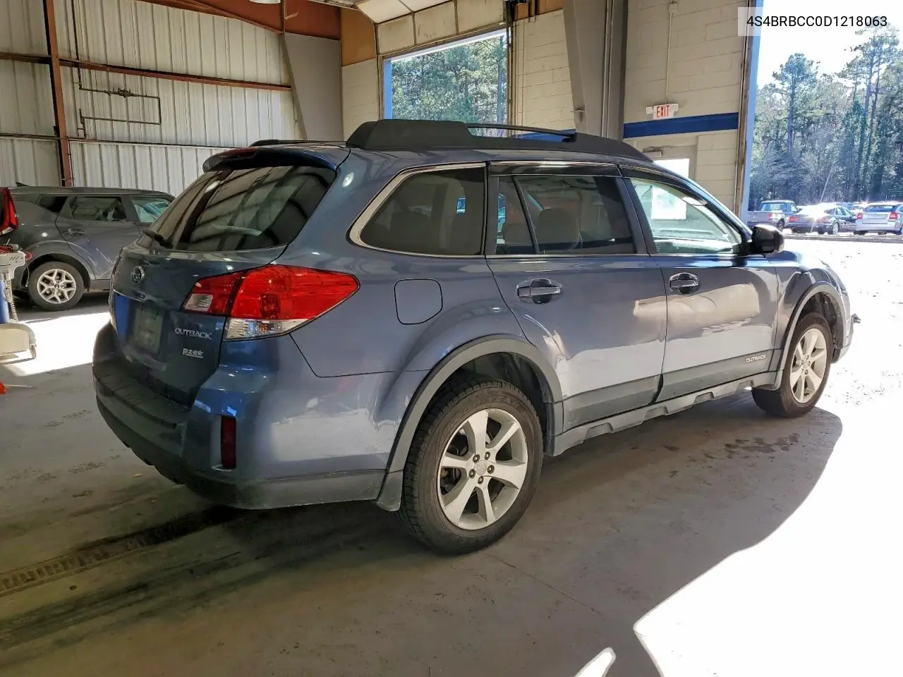 4S4BRBCC0D1218063 2013 Subaru Outback 2.5I Premium