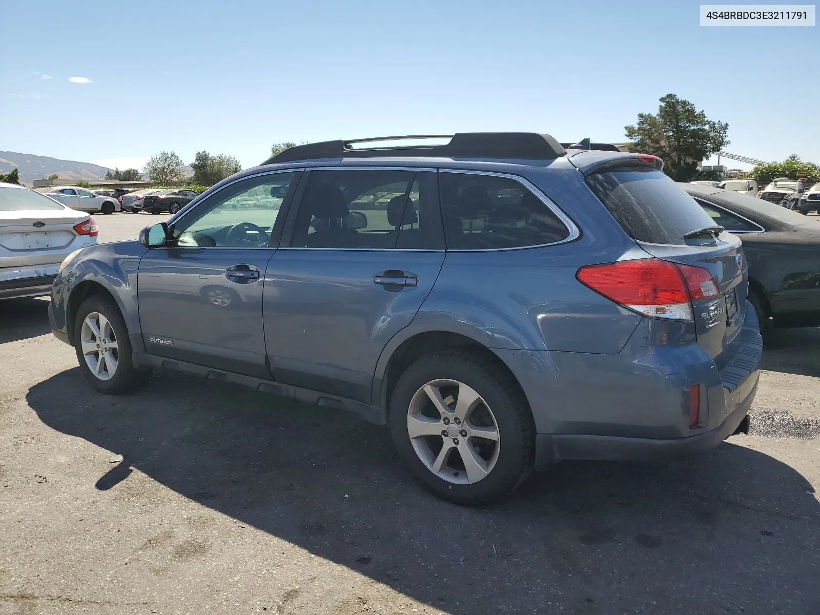 4S4BRBDC3E3211791 2014 Subaru Outback 2.5I Premium