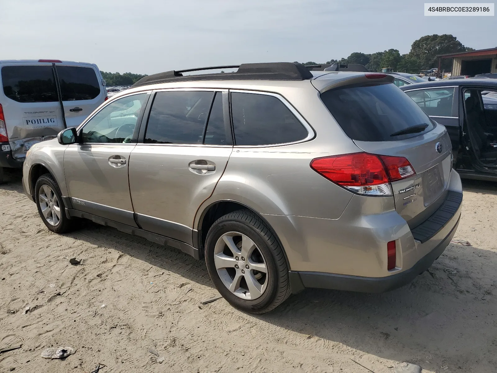 4S4BRBCC0E3289186 2014 Subaru Outback 2.5I Premium