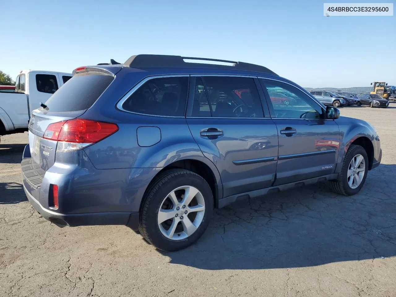 2014 Subaru Outback 2.5I Premium VIN: 4S4BRBCC3E3295600 Lot: 70907964