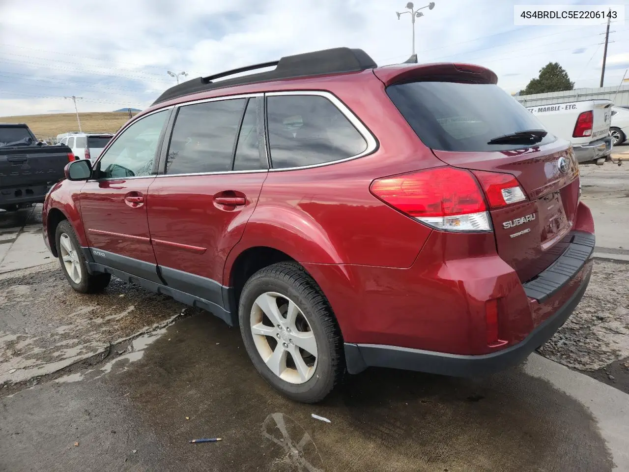 4S4BRDLC5E2206143 2014 Subaru Outback 3.6R Limited