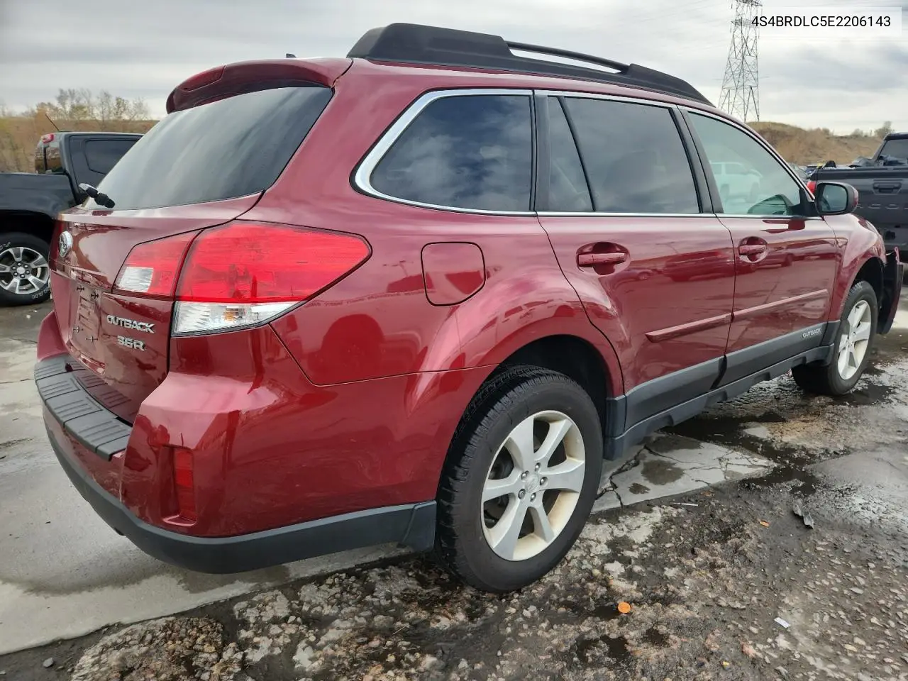 4S4BRDLC5E2206143 2014 Subaru Outback 3.6R Limited