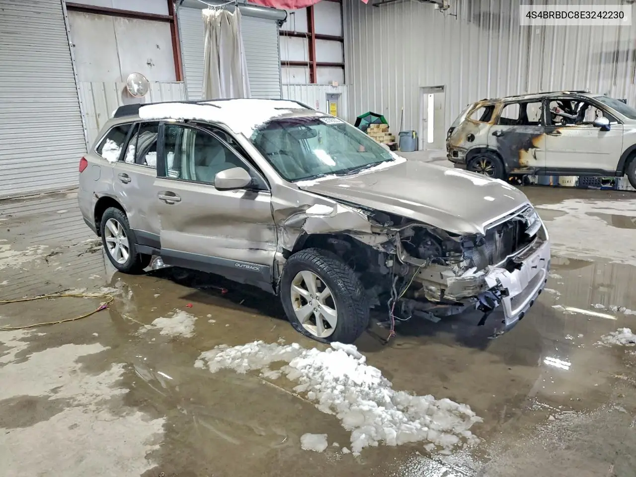 4S4BRBDC8E3242230 2014 Subaru Outback 2.5I Premium