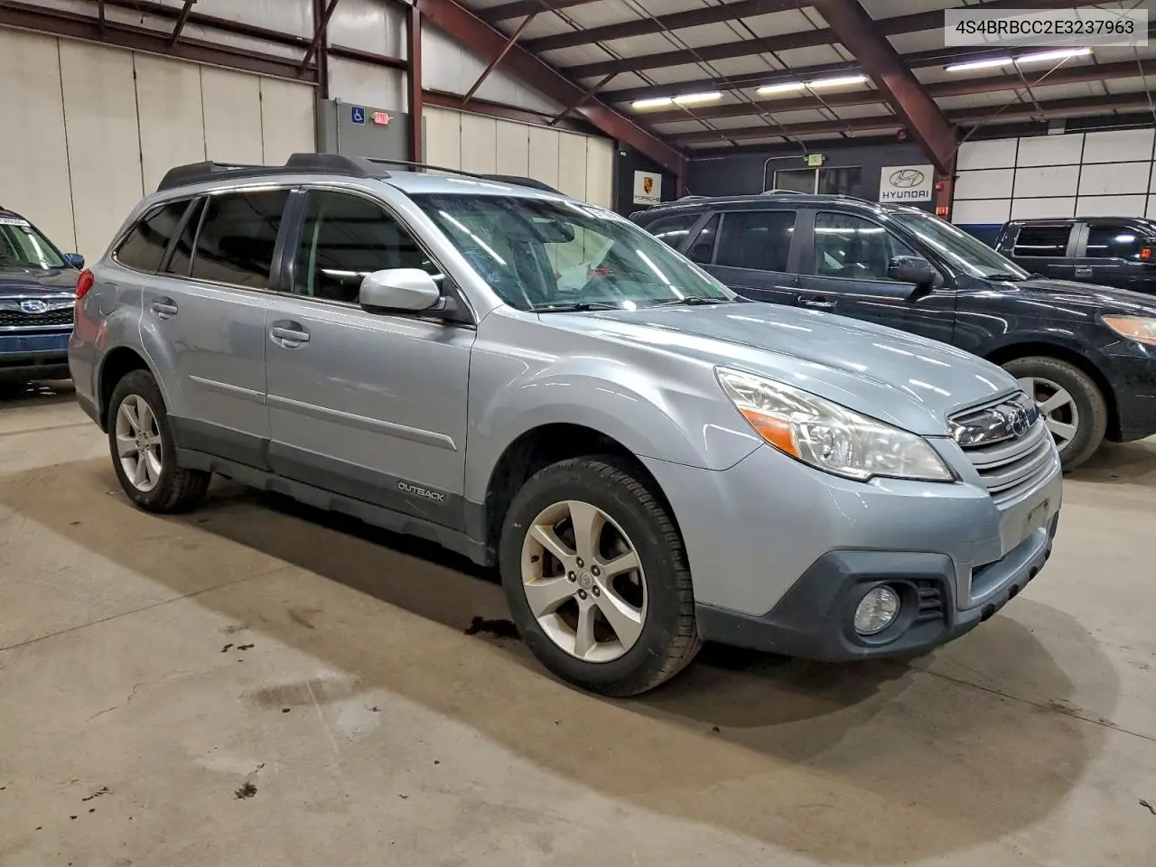 4S4BRBCC2E3237963 2014 Subaru Outback 2.5I Premium