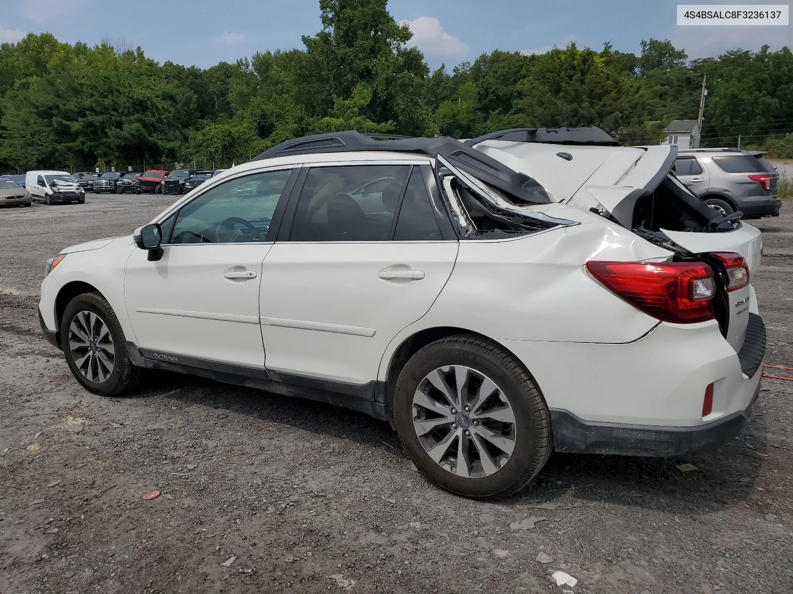 2015 Subaru Outback 2.5I Limited VIN: 4S4BSALC8F3236137 Lot: 64040644