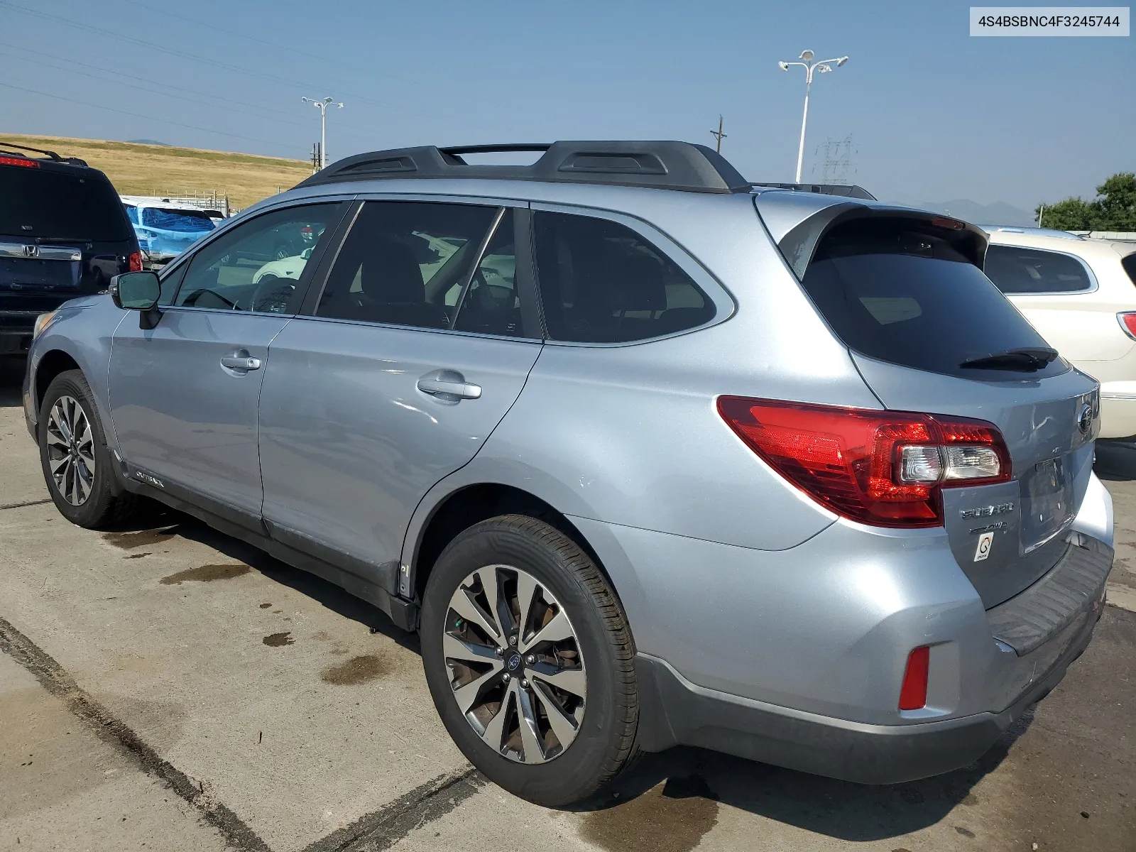 2015 Subaru Outback 2.5I Limited VIN: 4S4BSBNC4F3245744 Lot: 64477804