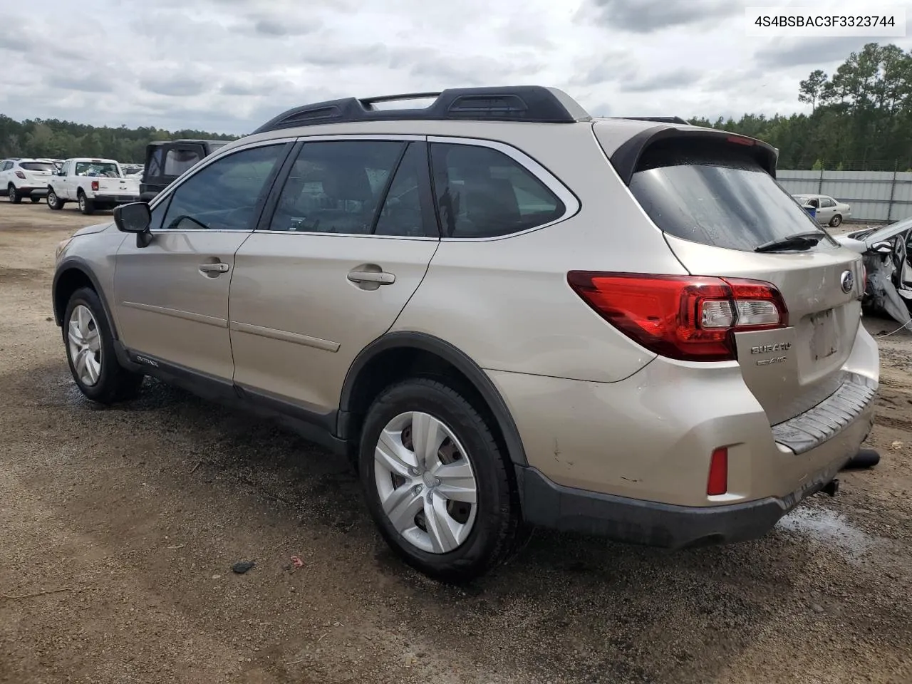 4S4BSBAC3F3323744 2015 Subaru Outback 2.5I