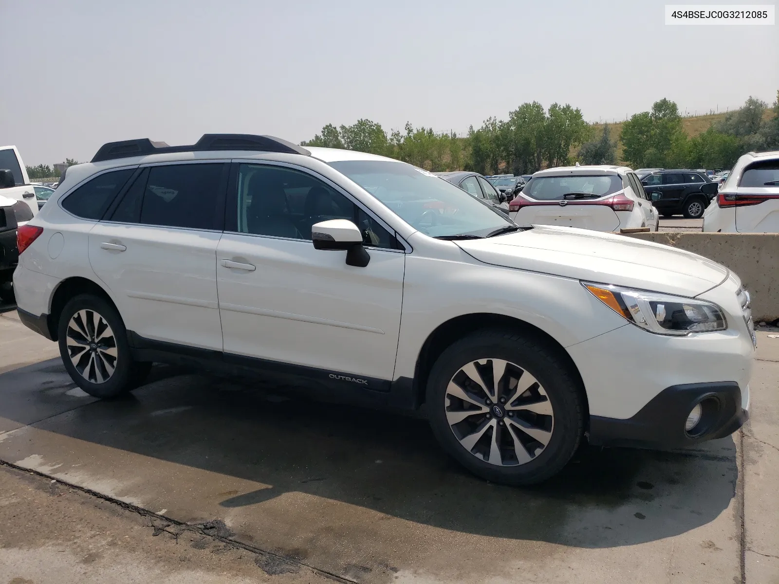 2016 Subaru Outback 3.6R Limited VIN: 4S4BSEJC0G3212085 Lot: 63918294