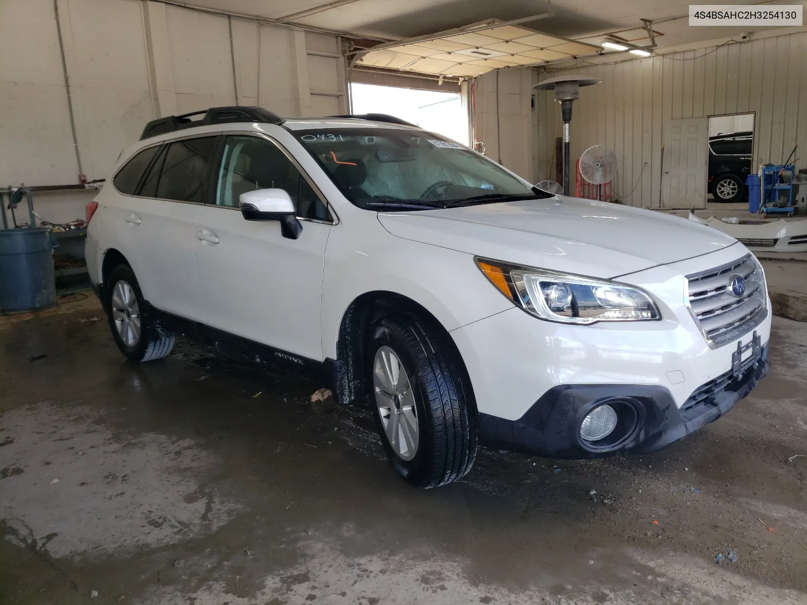 2017 Subaru Outback 2.5I Premium VIN: 4S4BSAHC2H3254130 Lot: 61561804