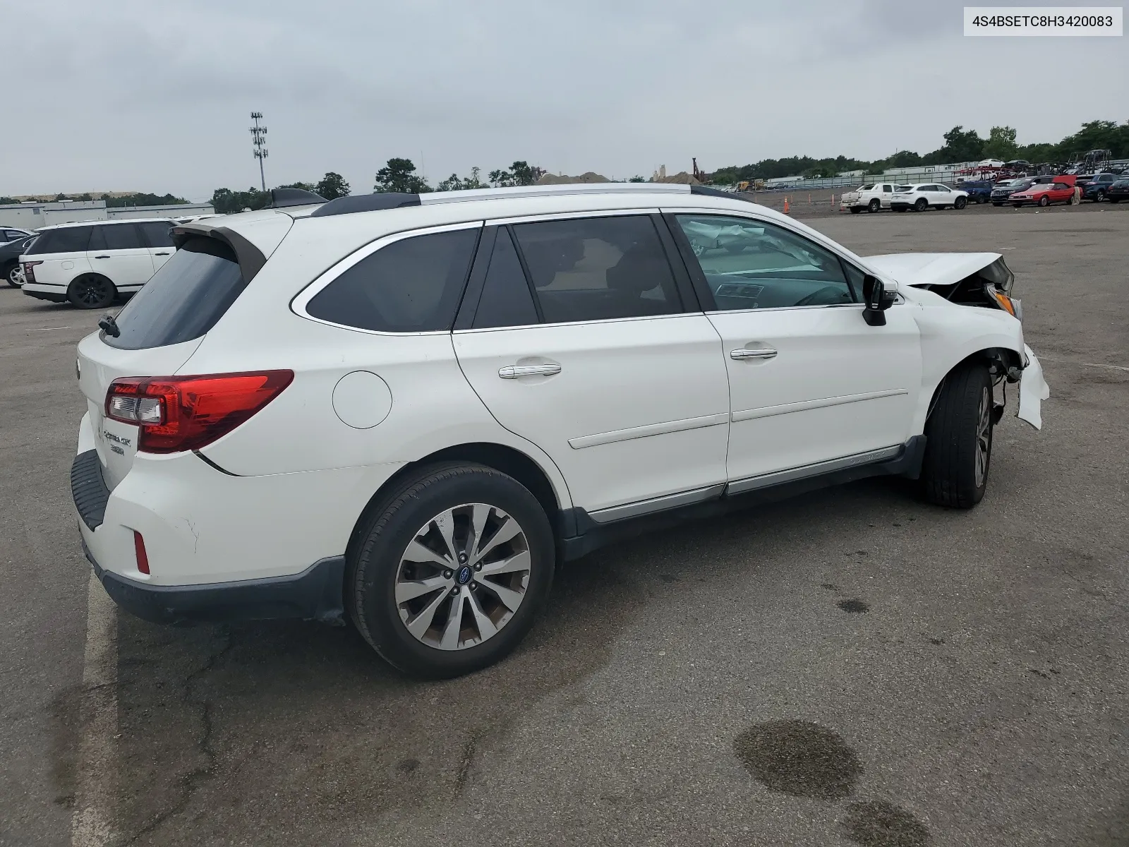 2017 Subaru Outback Touring VIN: 4S4BSETC8H3420083 Lot: 63955284