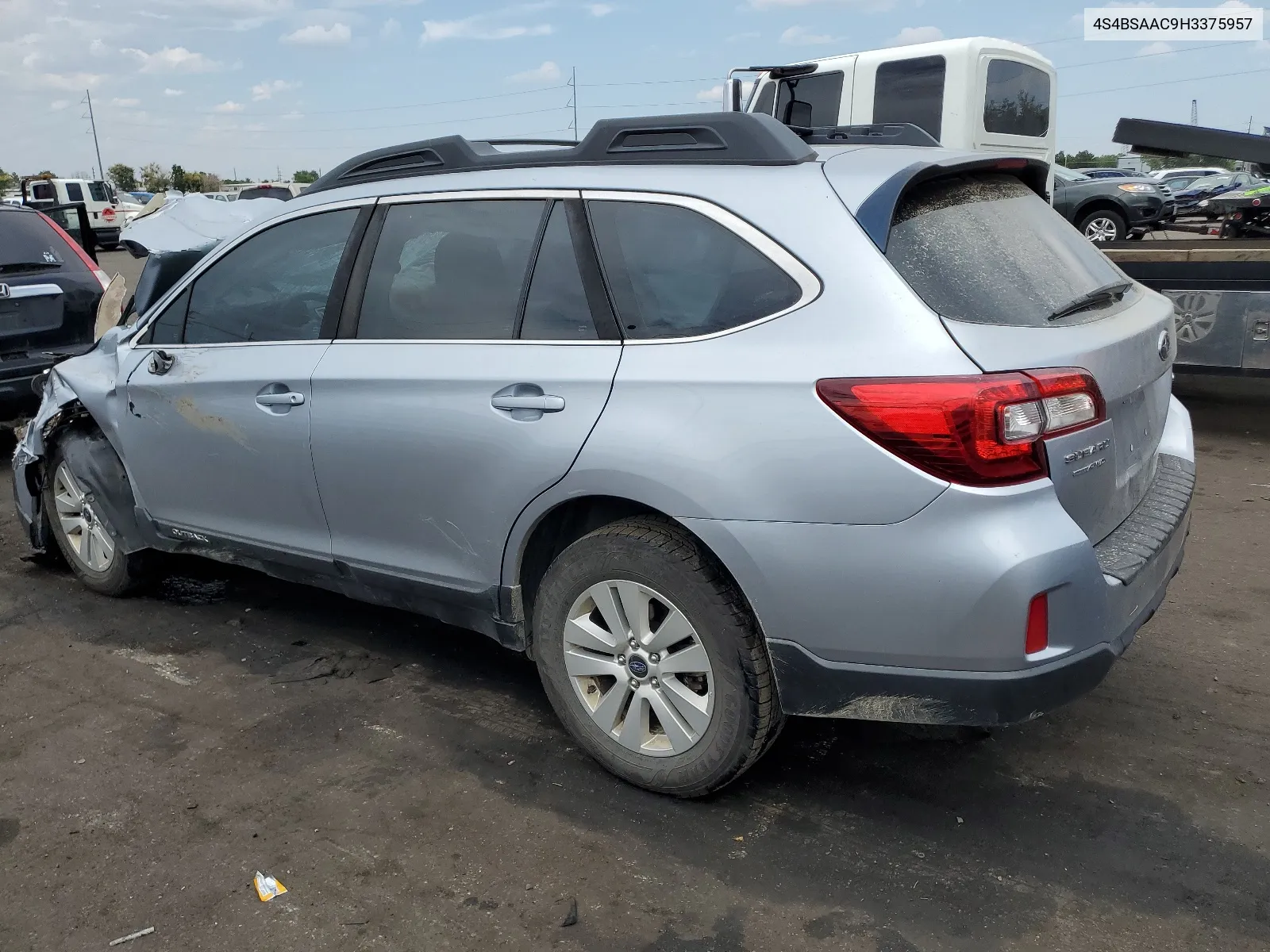 4S4BSAAC9H3375957 2017 Subaru Outback 2.5I