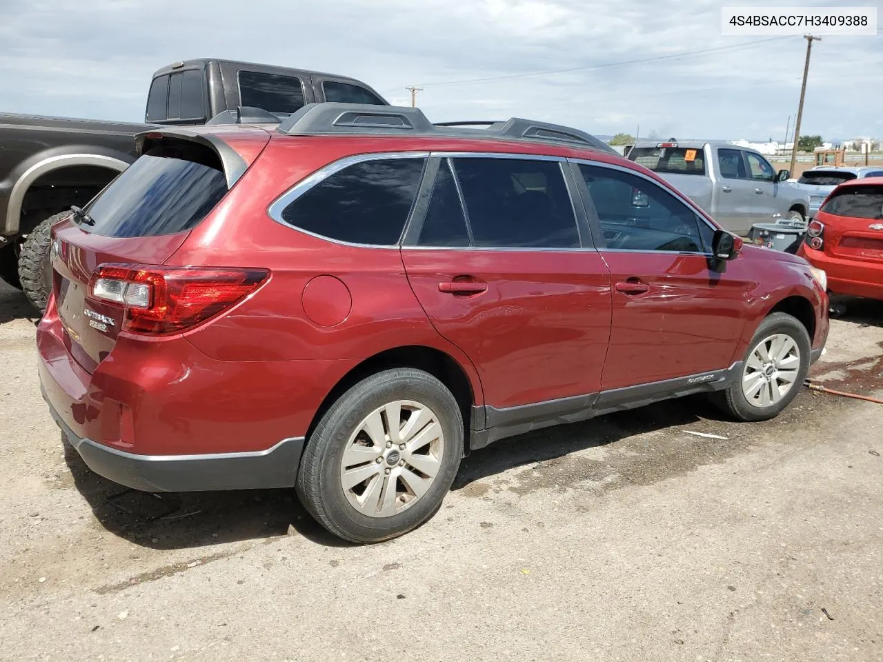 4S4BSACC7H3409388 2017 Subaru Outback 2.5I Premium