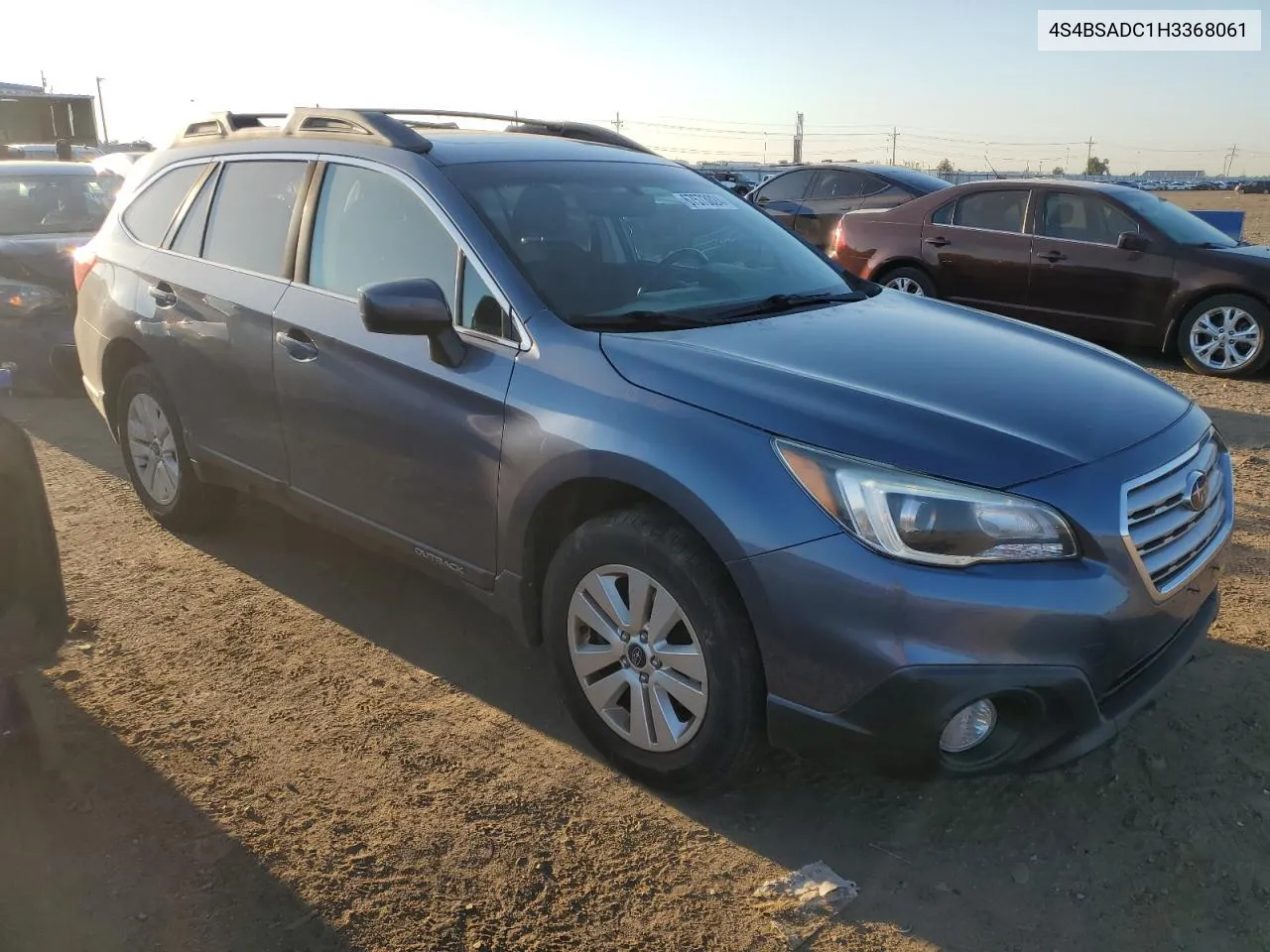 4S4BSADC1H3368061 2017 Subaru Outback 2.5I Premium