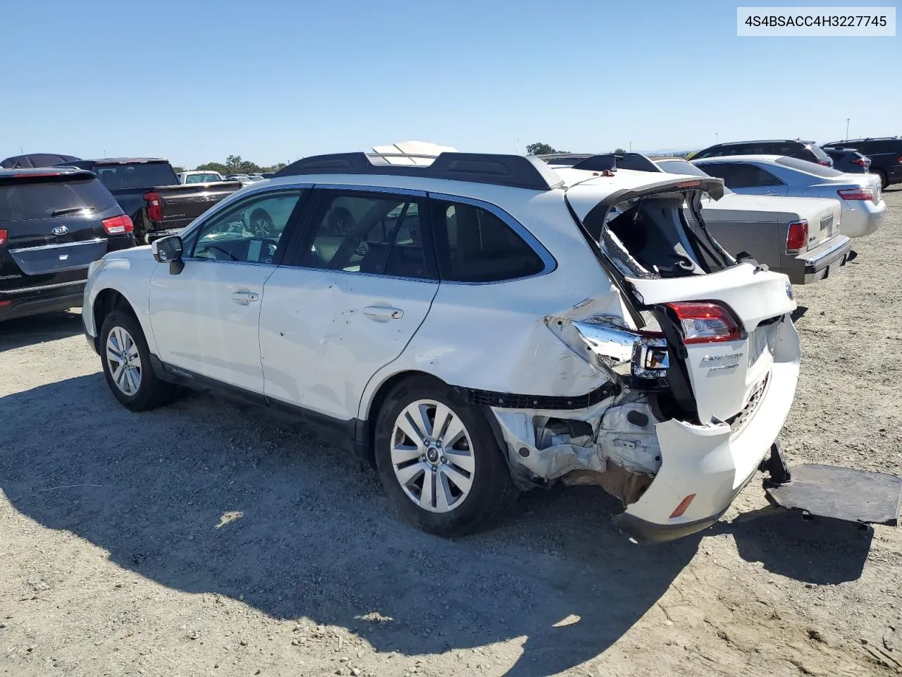 4S4BSACC4H3227745 2017 Subaru Outback 2.5I Premium