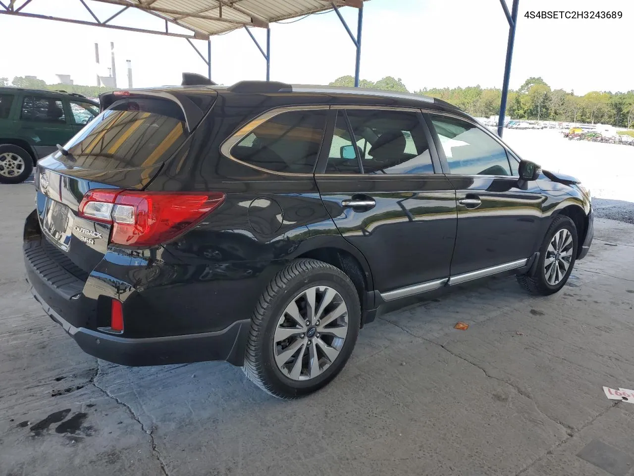 4S4BSETC2H3243689 2017 Subaru Outback Touring