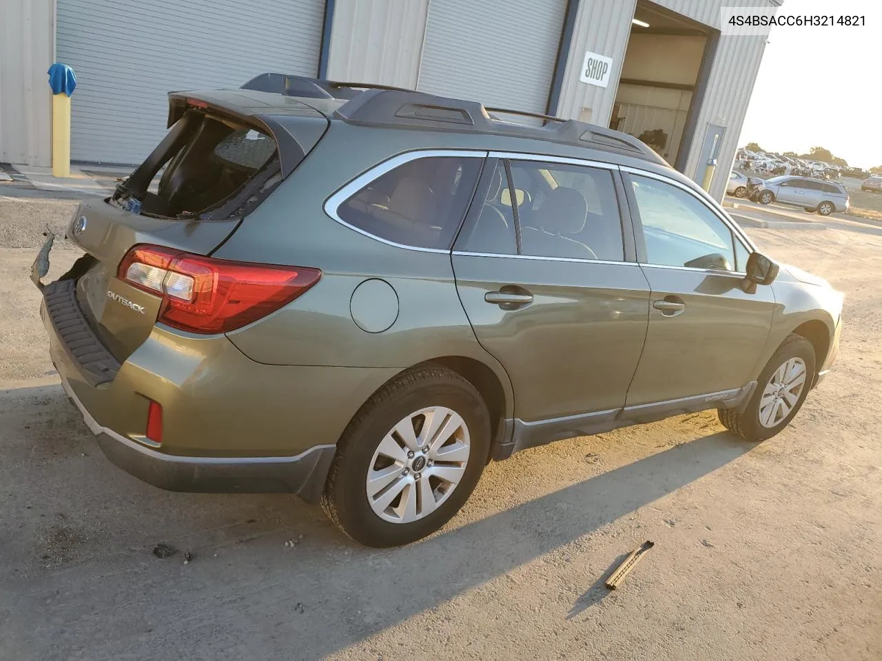 4S4BSACC6H3214821 2017 Subaru Outback 2.5I Premium