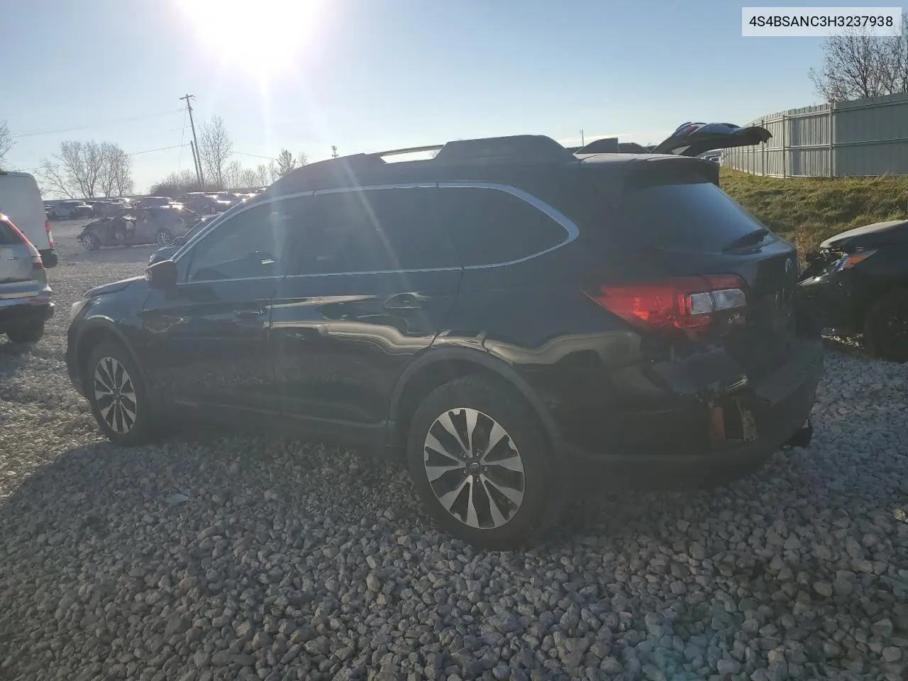 4S4BSANC3H3237938 2017 Subaru Outback 2.5I Limited