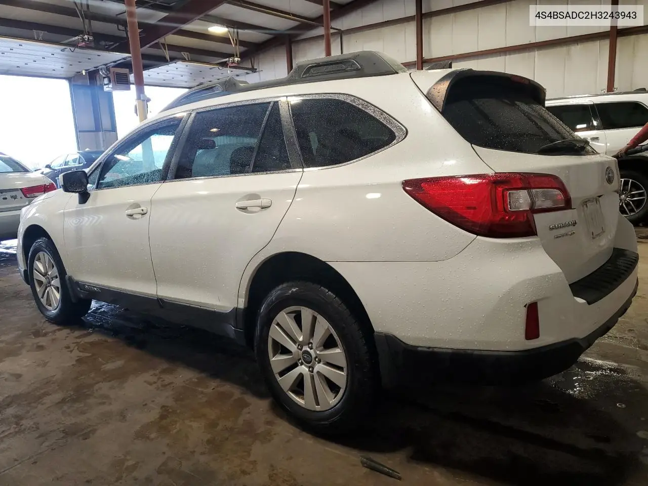 4S4BSADC2H3243943 2017 Subaru Outback 2.5I Premium