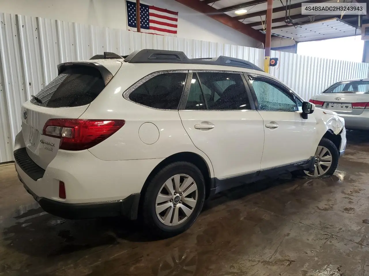 4S4BSADC2H3243943 2017 Subaru Outback 2.5I Premium