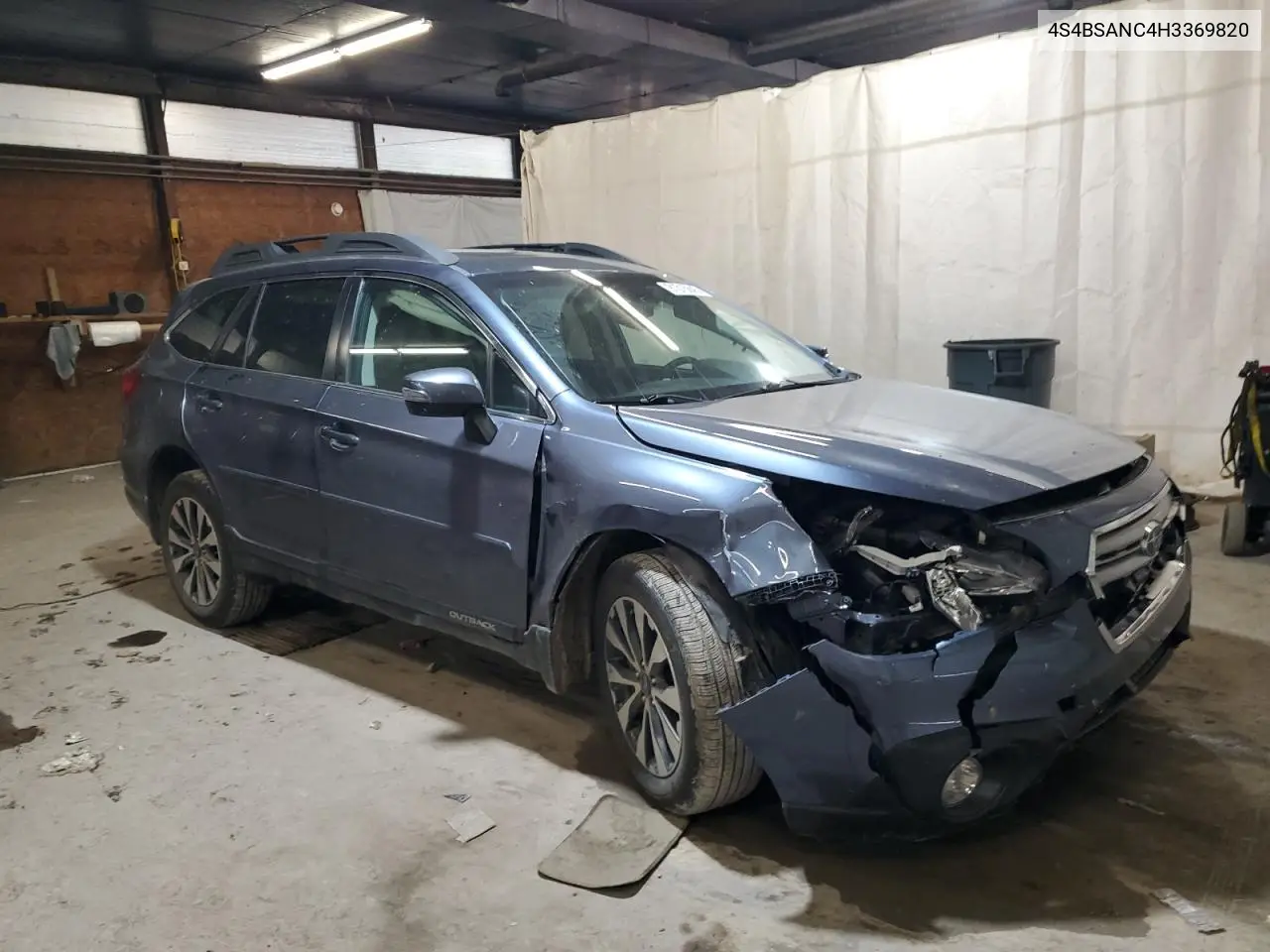 4S4BSANC4H3369820 2017 Subaru Outback 2.5I Limited