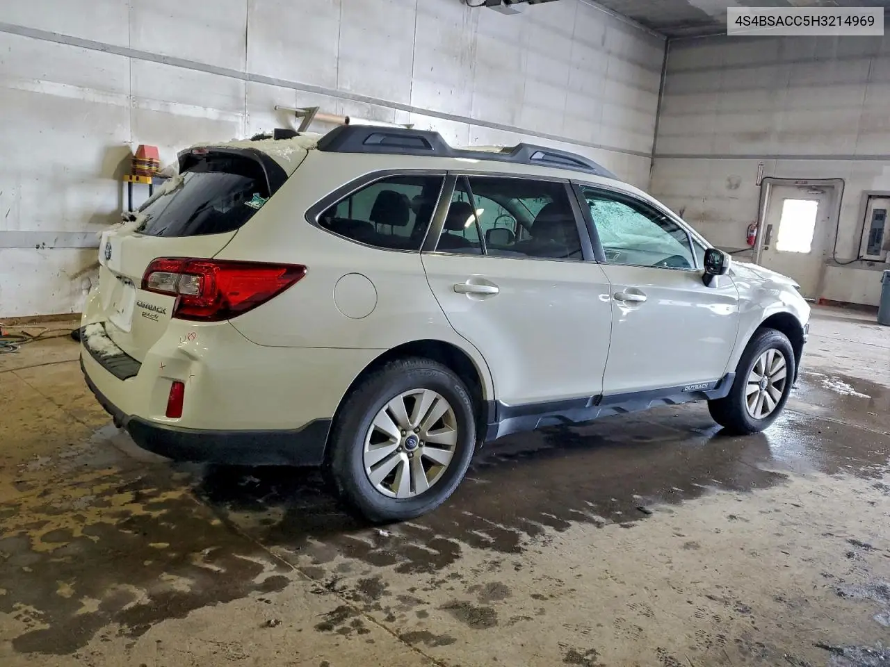 4S4BSACC5H3214969 2017 Subaru Outback 2.5I Premium