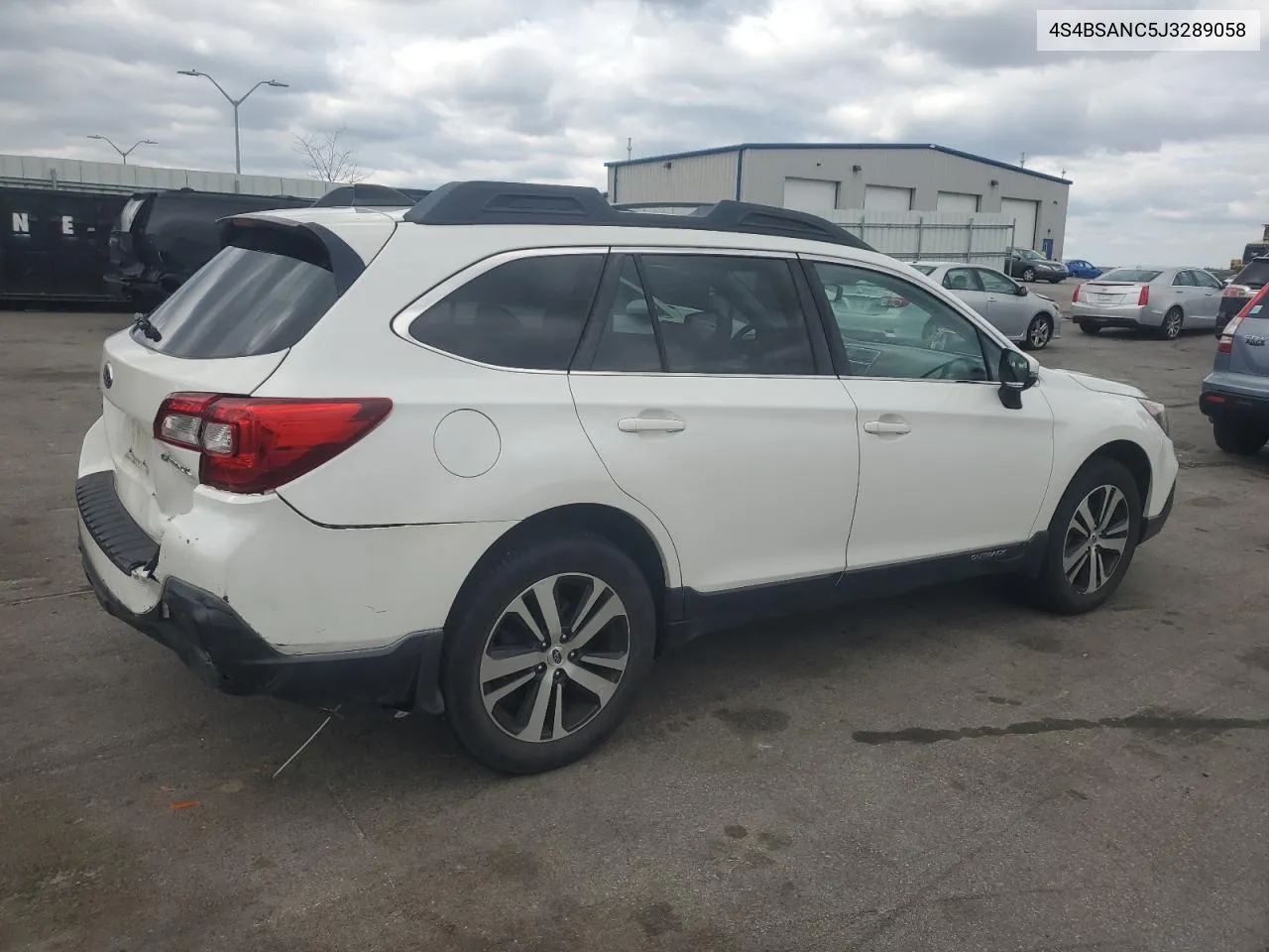 2018 Subaru Outback 2.5I Limited VIN: 4S4BSANC5J3289058 Lot: 52080984