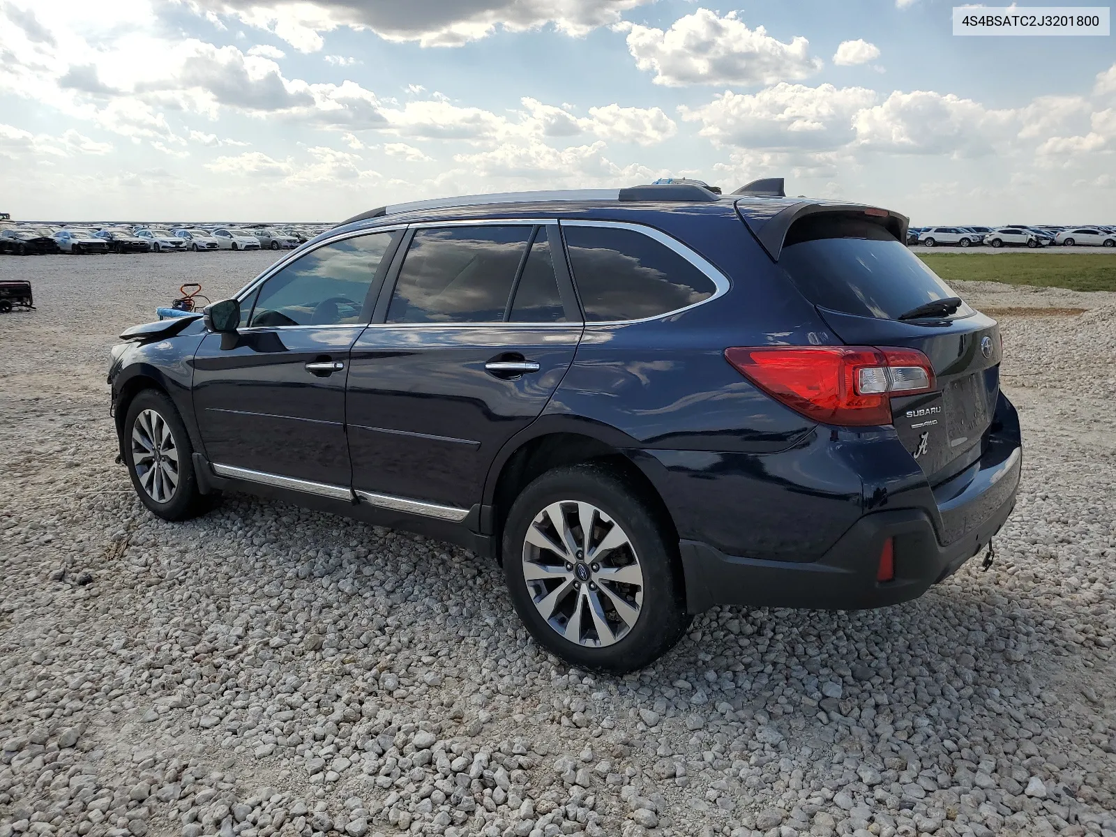 2018 Subaru Outback Touring VIN: 4S4BSATC2J3201800 Lot: 62562364