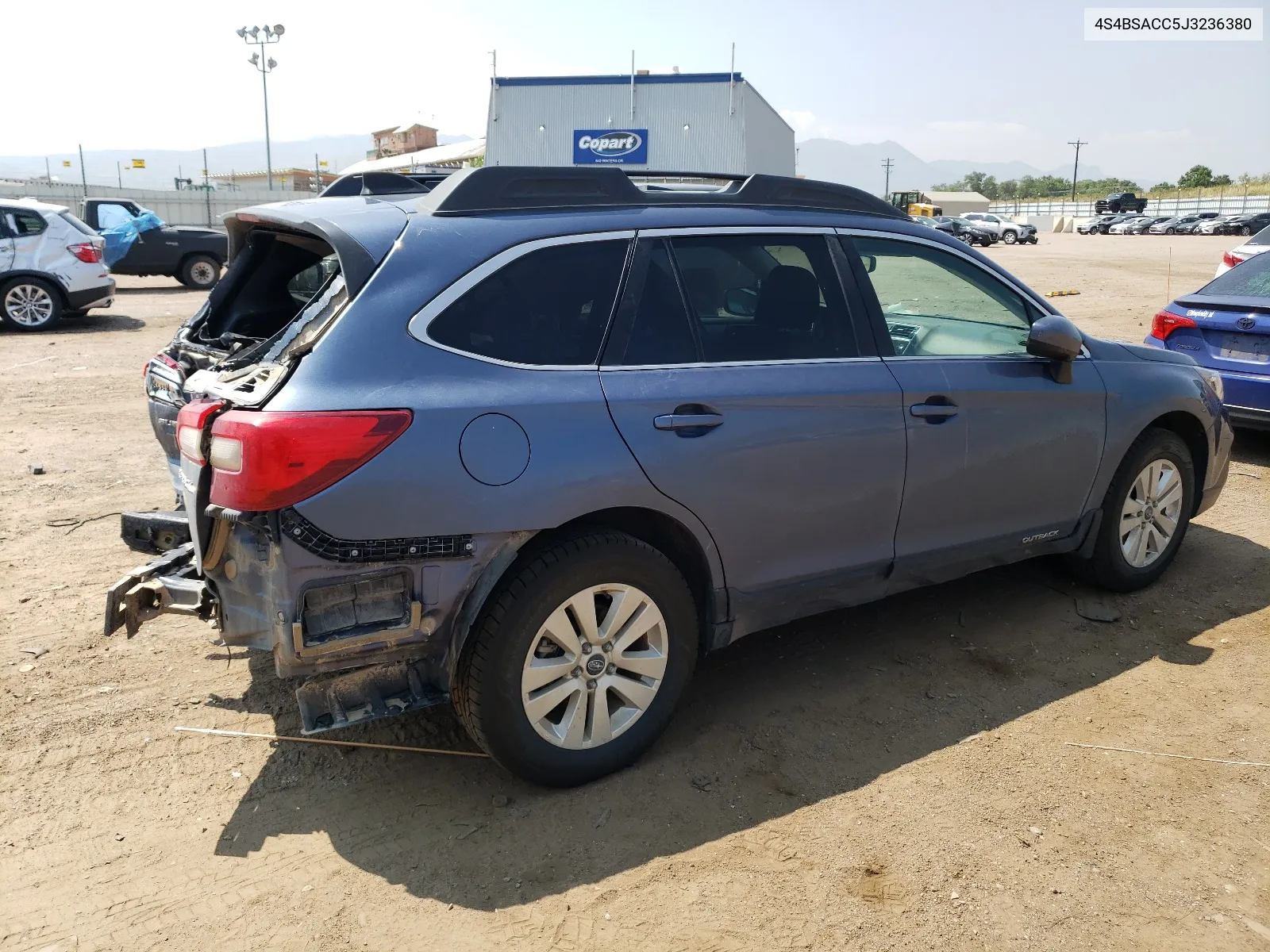 2018 Subaru Outback 2.5I Premium VIN: 4S4BSACC5J3236380 Lot: 64885444