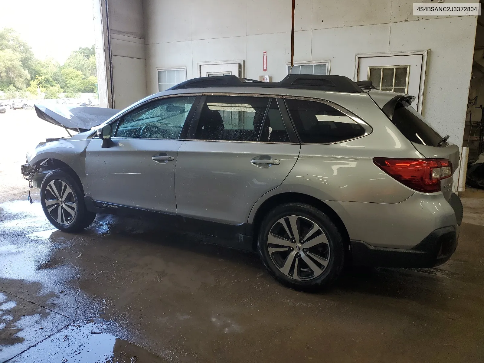 2018 Subaru Outback 2.5I Limited VIN: 4S4BSANC2J3372804 Lot: 68042634