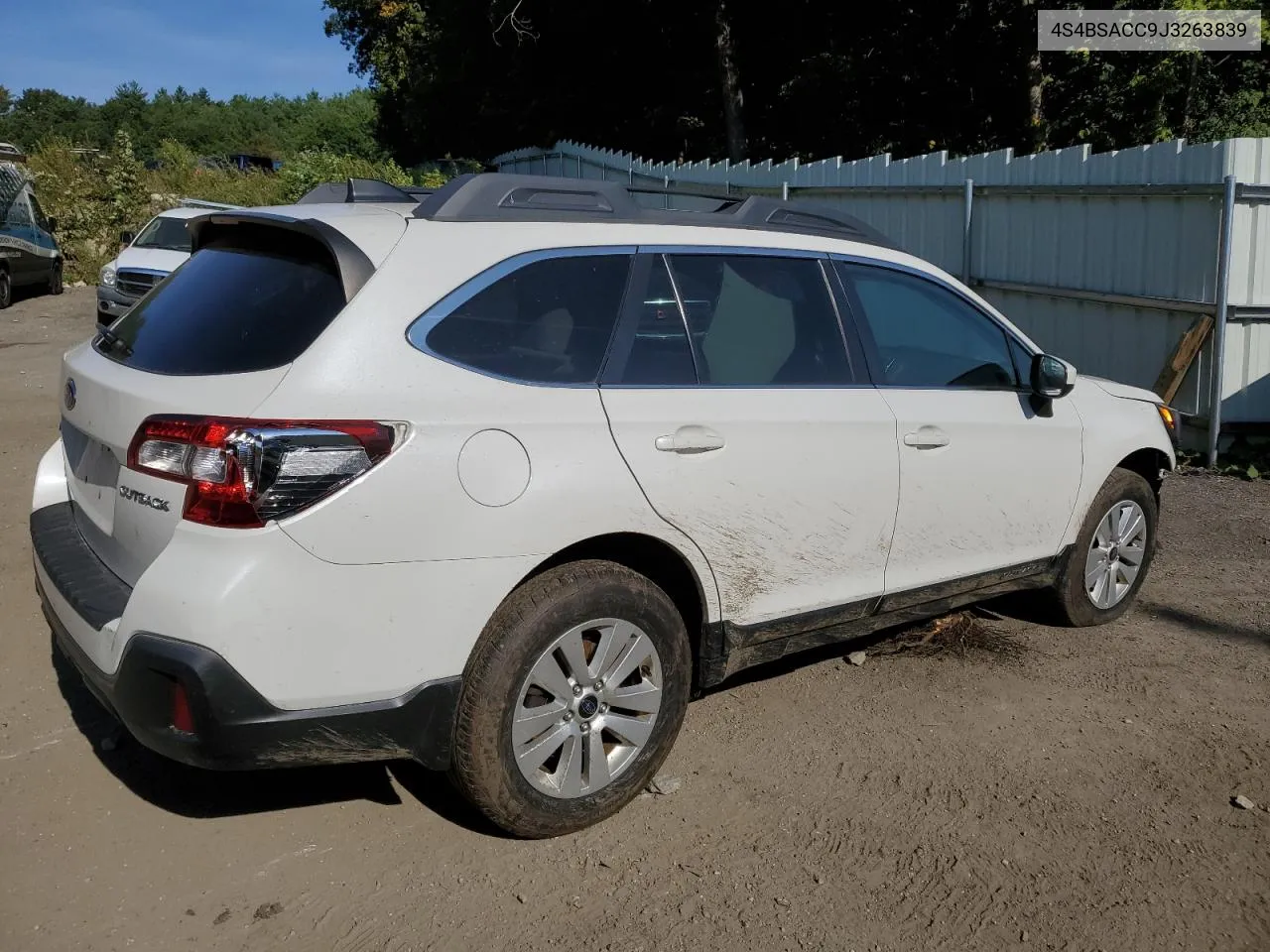 2018 Subaru Outback 2.5I Premium VIN: 4S4BSACC9J3263839 Lot: 68810964