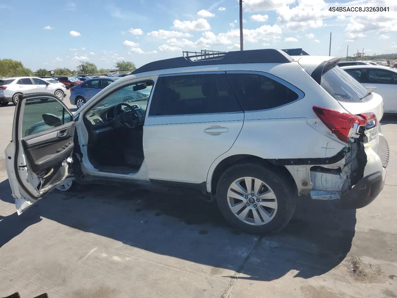 2018 Subaru Outback 2.5I Premium VIN: 4S4BSACC8J3263041 Lot: 68878654