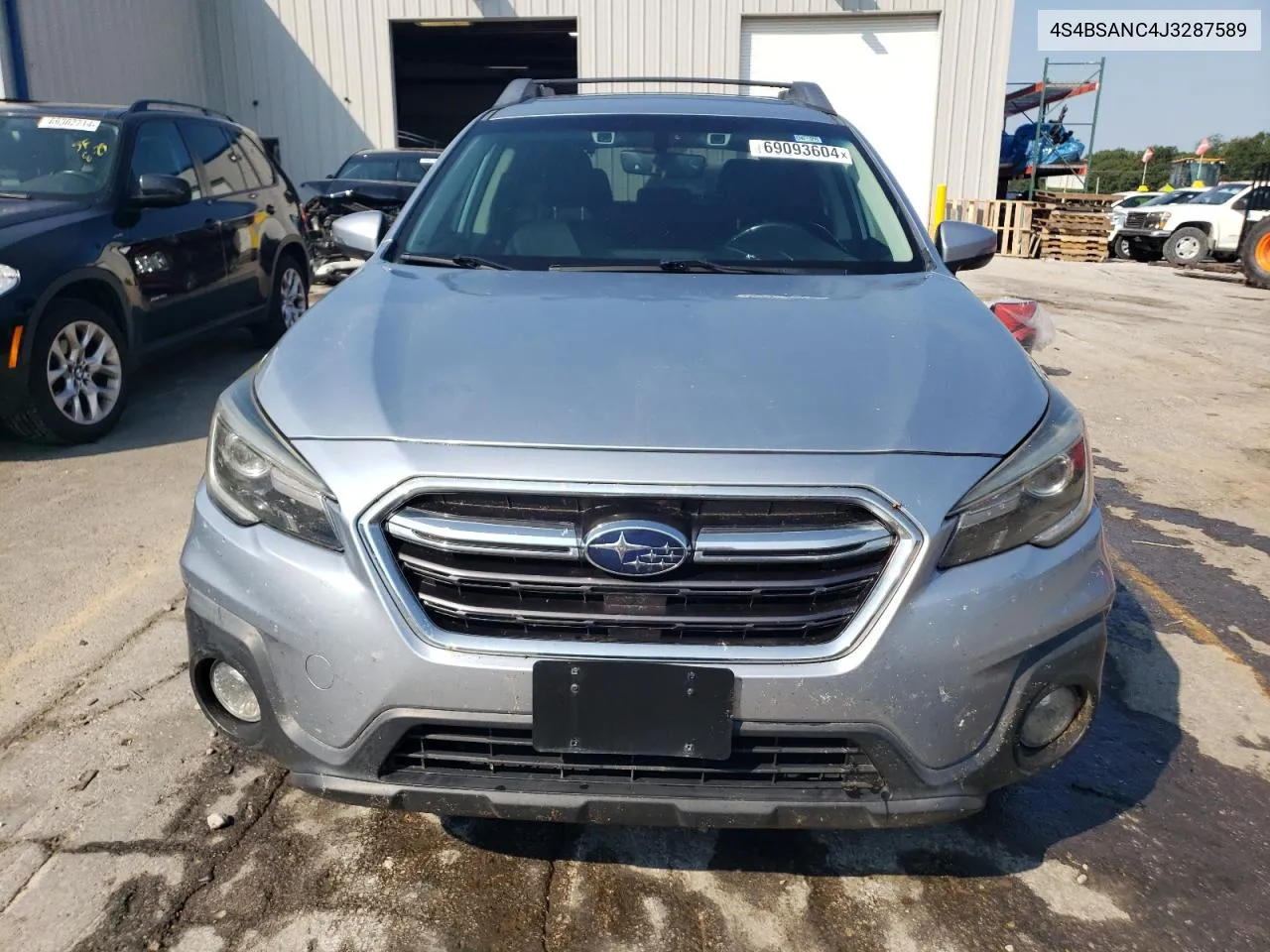 4S4BSANC4J3287589 2018 Subaru Outback 2.5I Limited