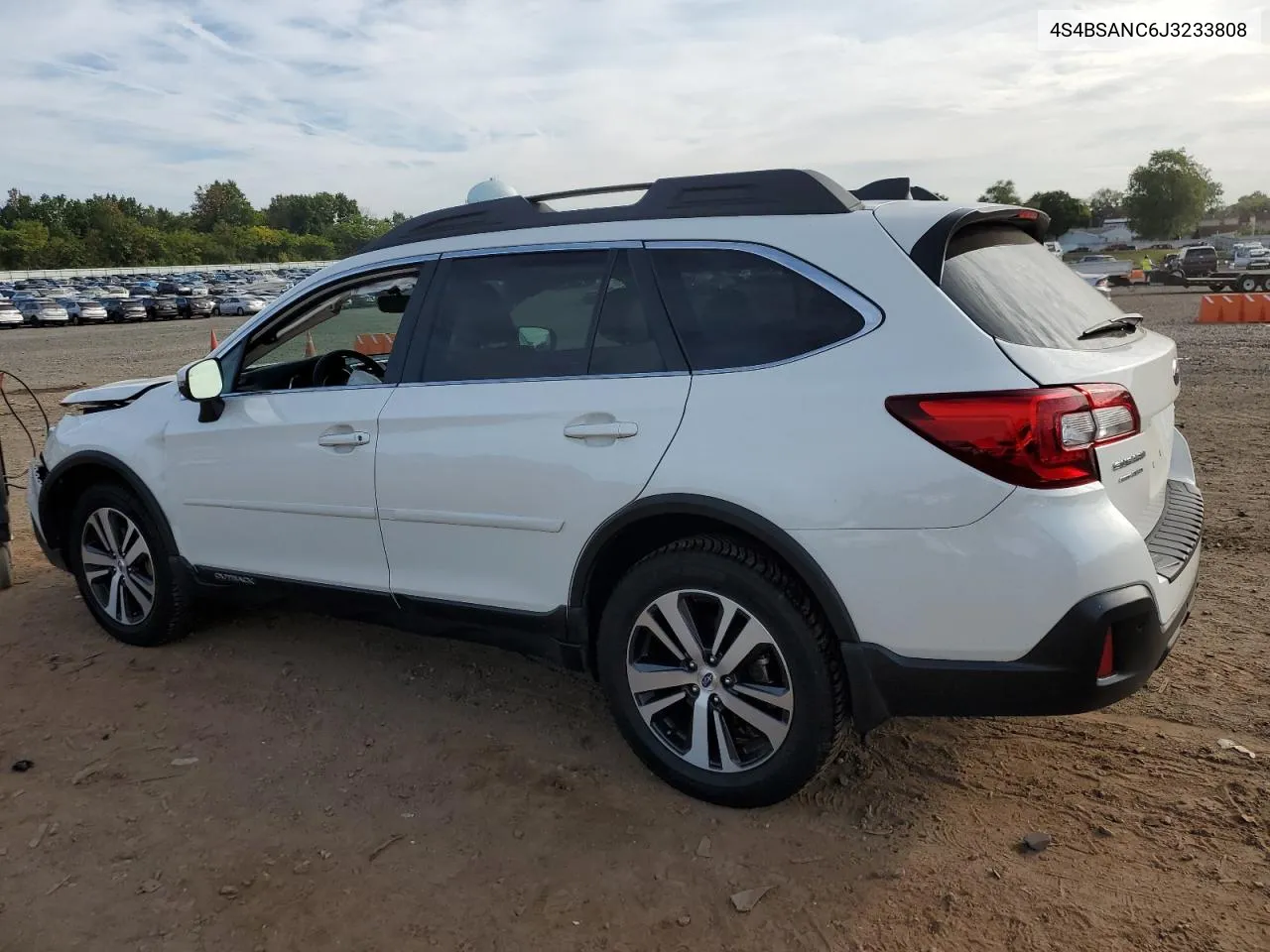 2018 Subaru Outback 2.5I Limited VIN: 4S4BSANC6J3233808 Lot: 71977354