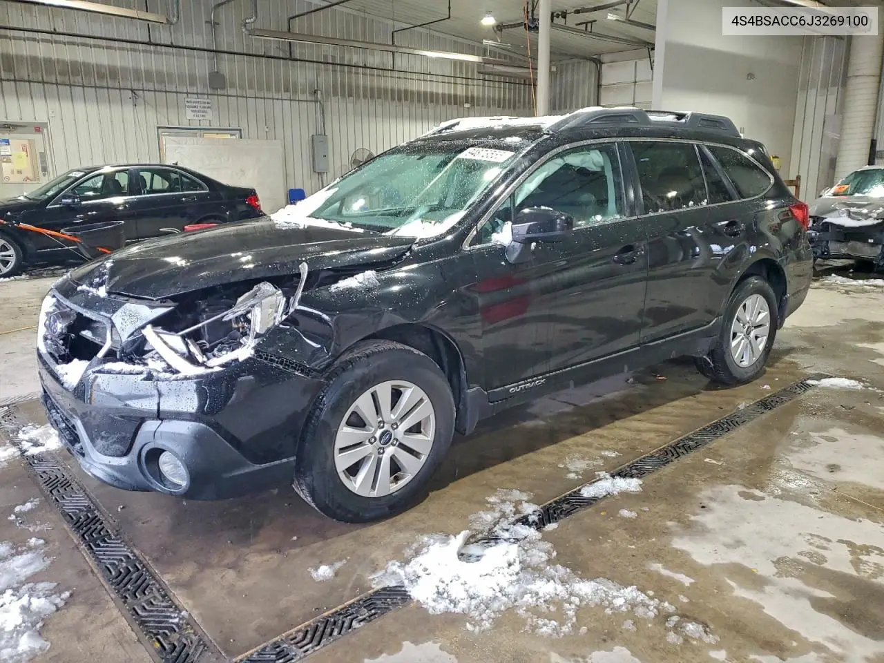 4S4BSACC6J3269100 2018 Subaru Outback 2.5I Premium