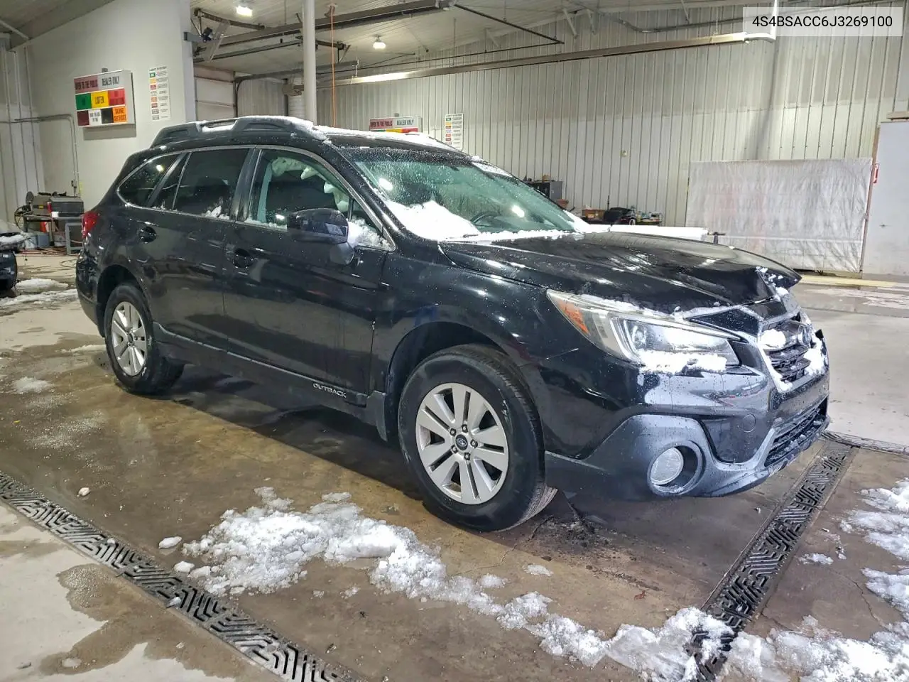 4S4BSACC6J3269100 2018 Subaru Outback 2.5I Premium