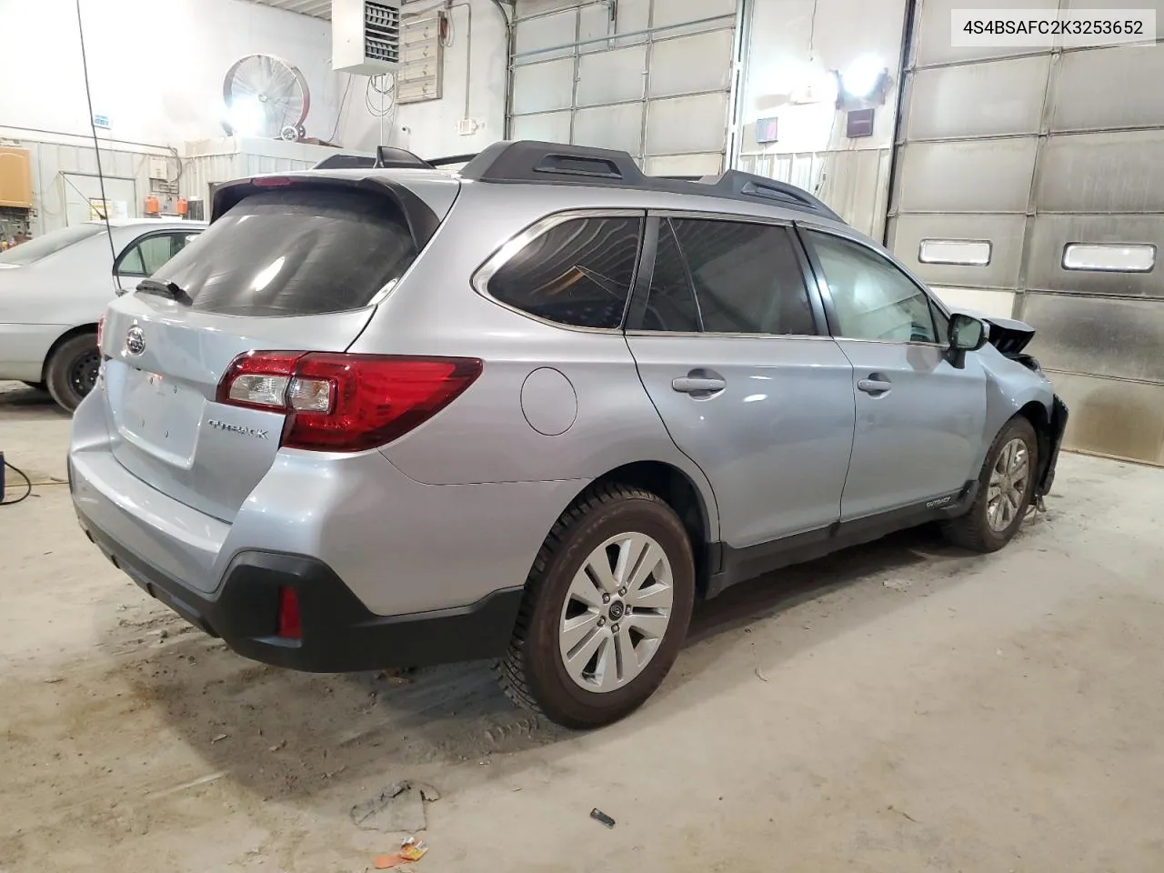 2019 Subaru Outback 2.5I Premium VIN: 4S4BSAFC2K3253652 Lot: 58462024