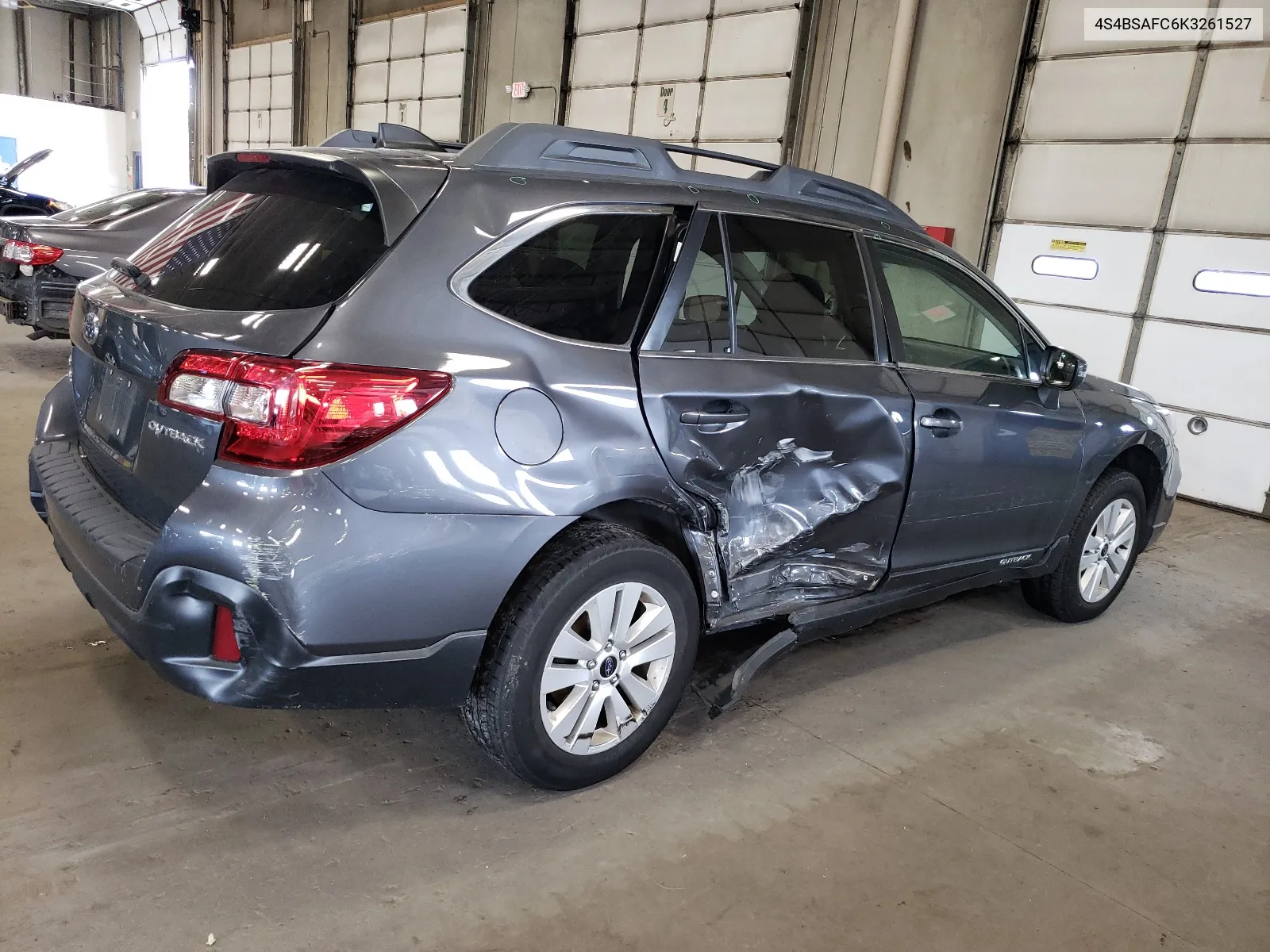 2019 Subaru Outback 2.5I Premium VIN: 4S4BSAFC6K3261527 Lot: 63656294