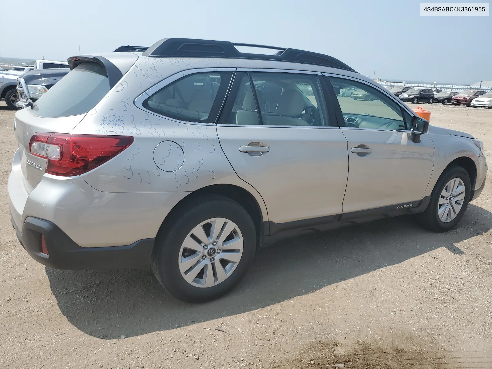 4S4BSABC4K3361955 2019 Subaru Outback 2.5I