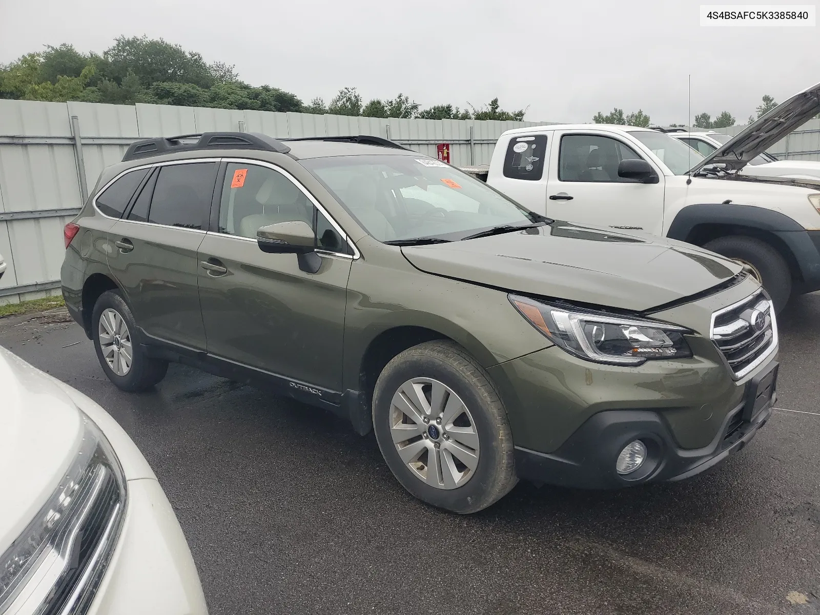 2019 Subaru Outback 2.5I Premium VIN: 4S4BSAFC5K3385840 Lot: 64849014