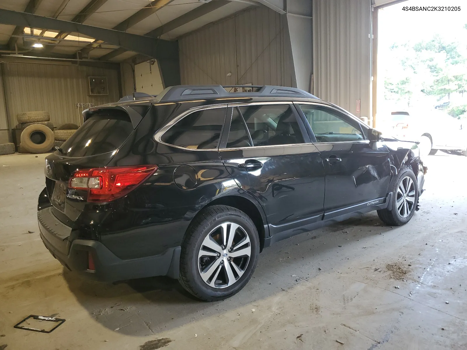 4S4BSANC2K3210205 2019 Subaru Outback 2.5I Limited