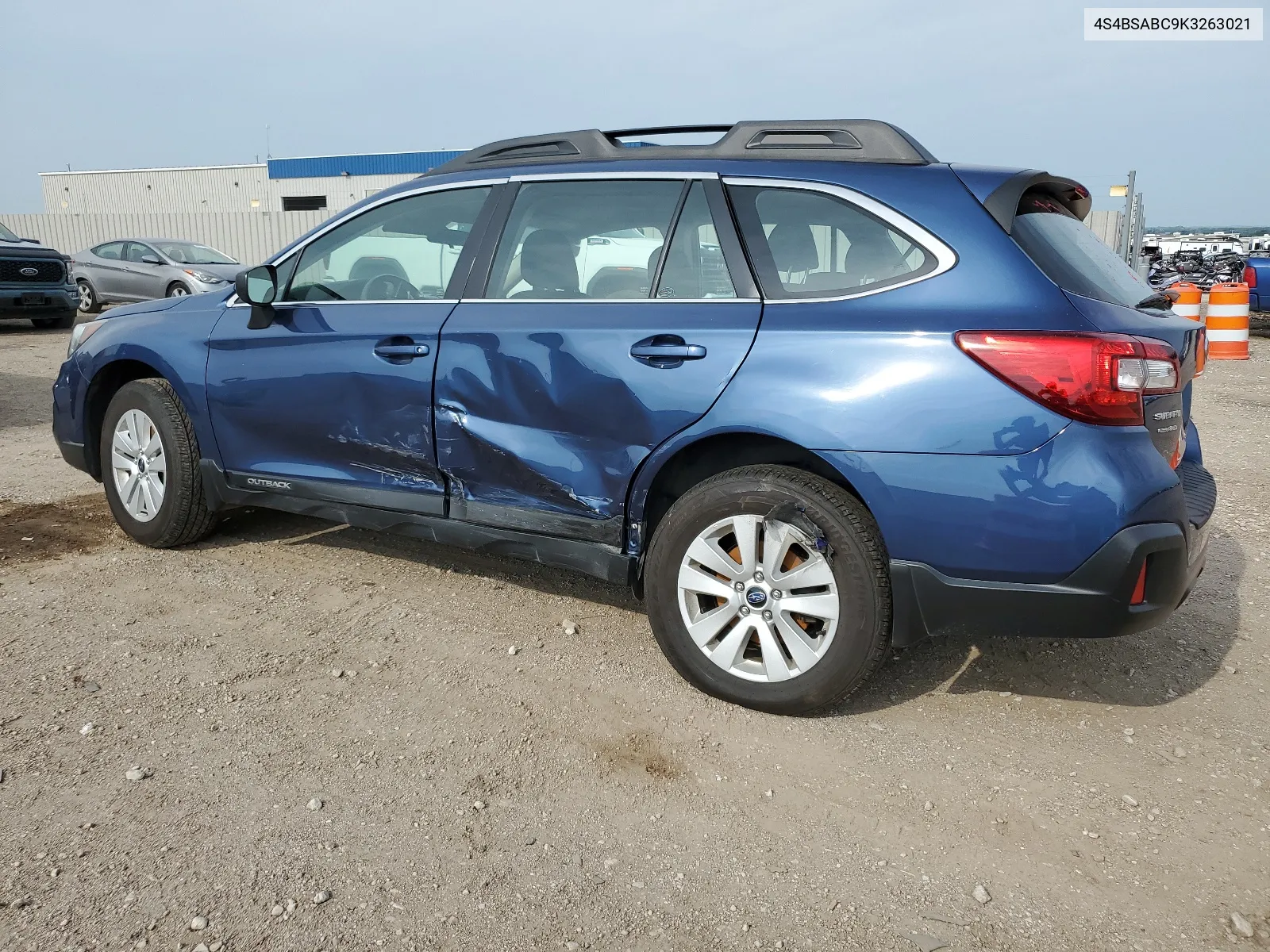 4S4BSABC9K3263021 2019 Subaru Outback 2.5I