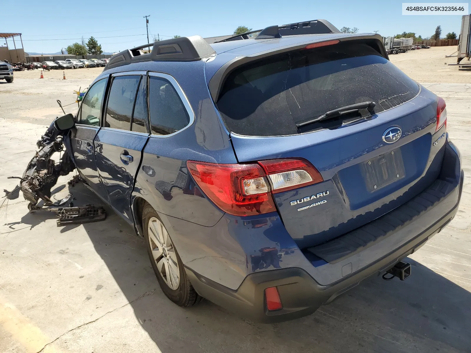 2019 Subaru Outback 2.5I Premium VIN: 4S4BSAFC5K3235646 Lot: 68181454