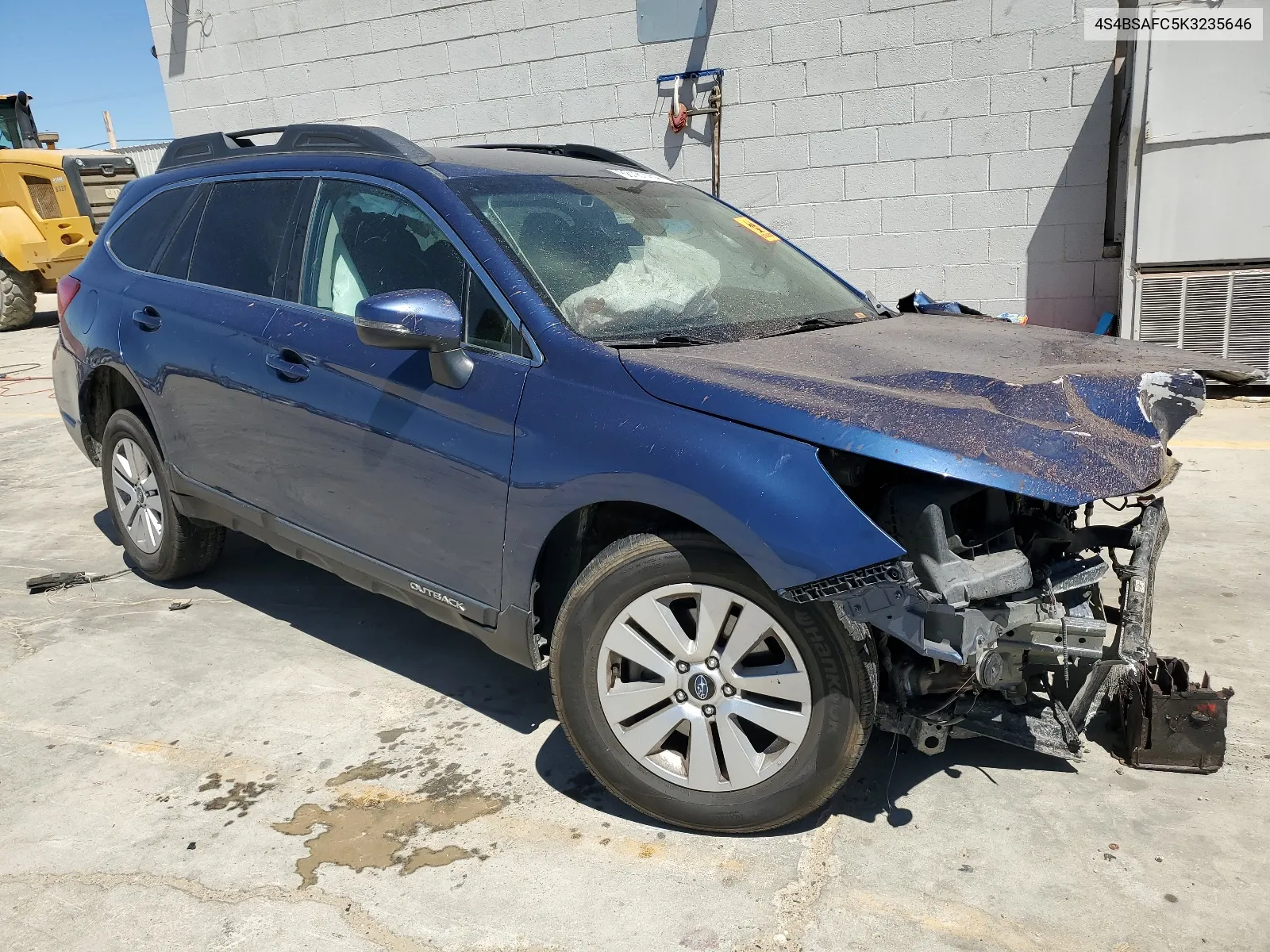 2019 Subaru Outback 2.5I Premium VIN: 4S4BSAFC5K3235646 Lot: 68181454