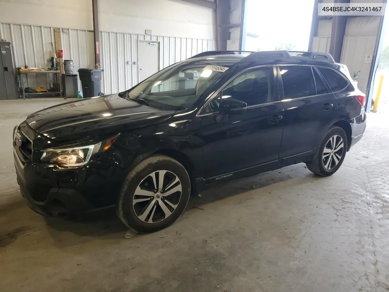 4S4BSEJC4K3241467 2019 Subaru Outback 3.6R Limited