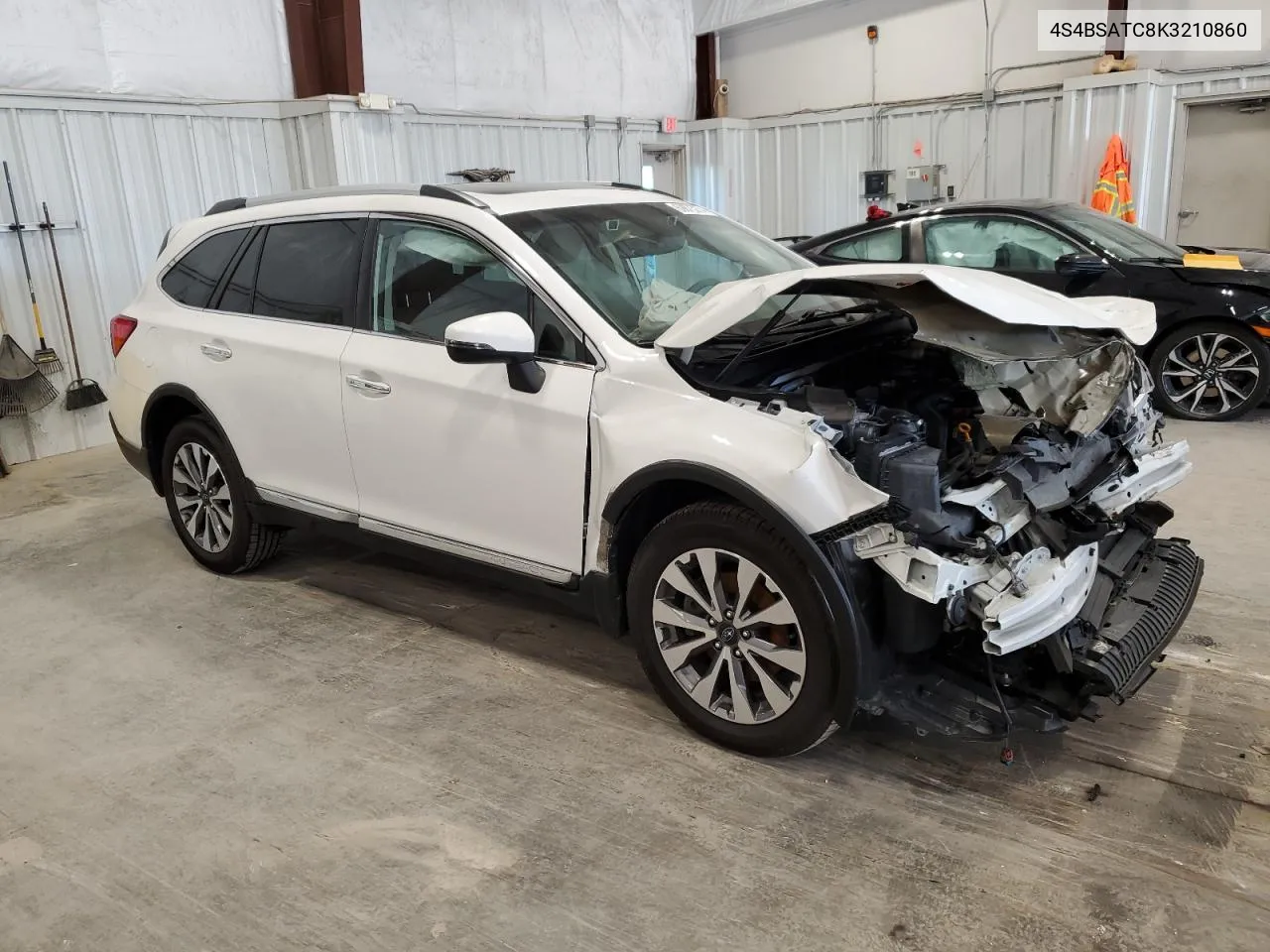 4S4BSATC8K3210860 2019 Subaru Outback Touring