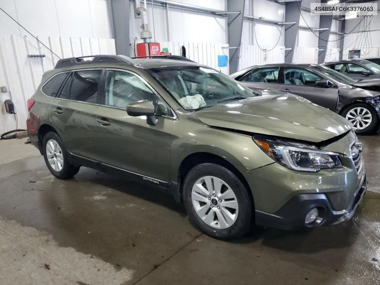 4S4BSAFC6K3376063 2019 Subaru Outback 2.5I Premium