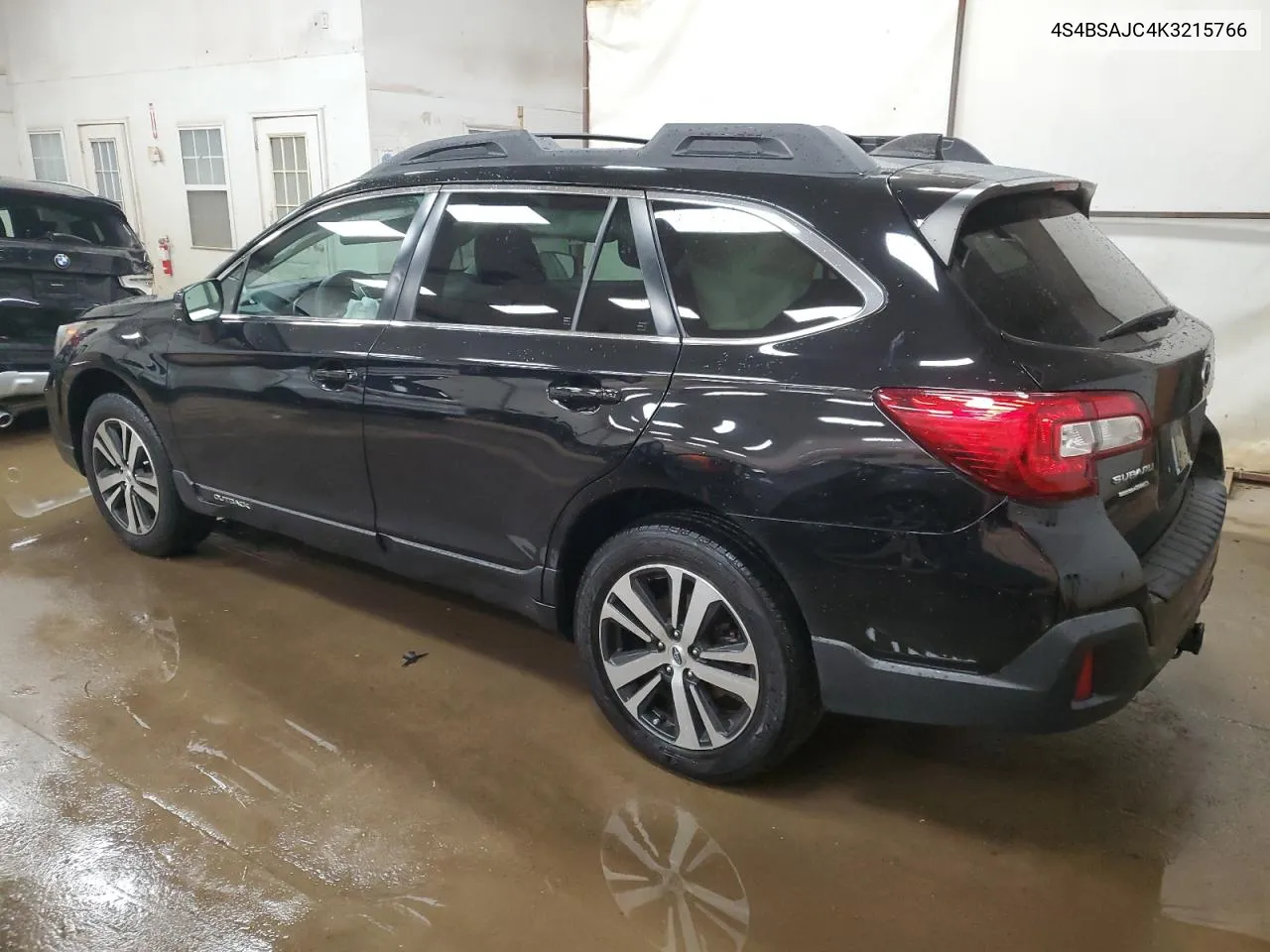 4S4BSAJC4K3215766 2019 Subaru Outback 2.5I Limited