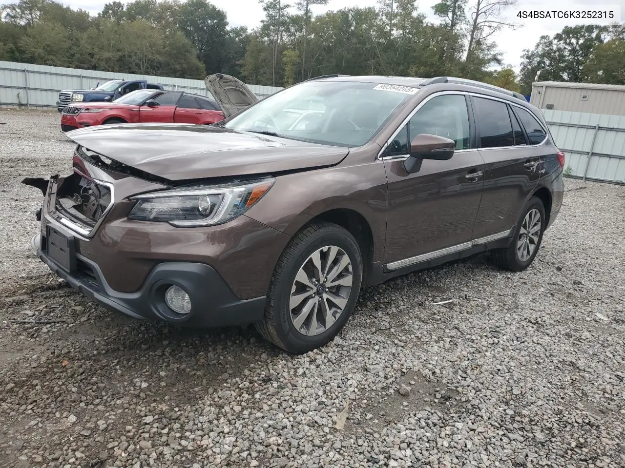 4S4BSATC6K3252315 2019 Subaru Outback Touring