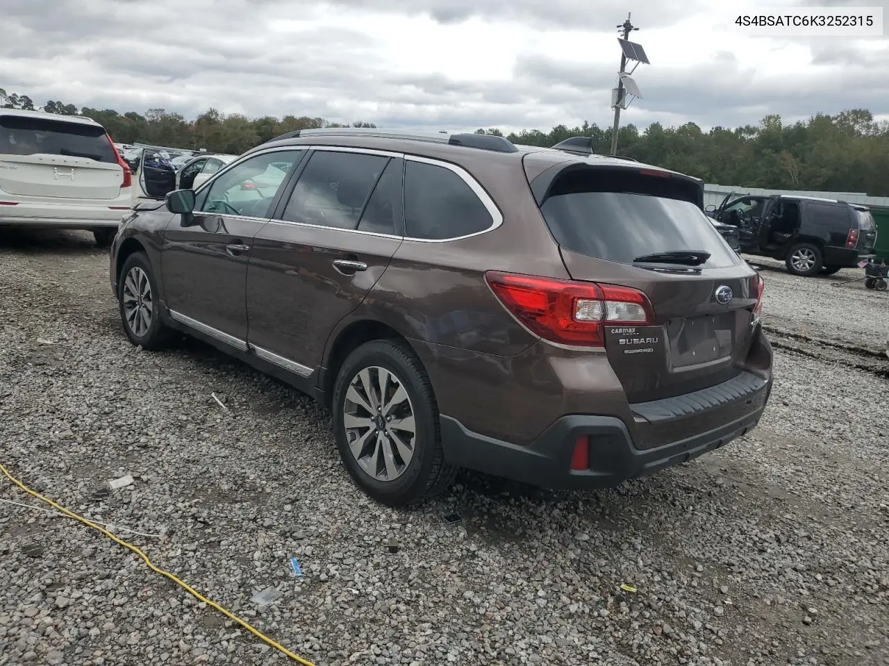 4S4BSATC6K3252315 2019 Subaru Outback Touring