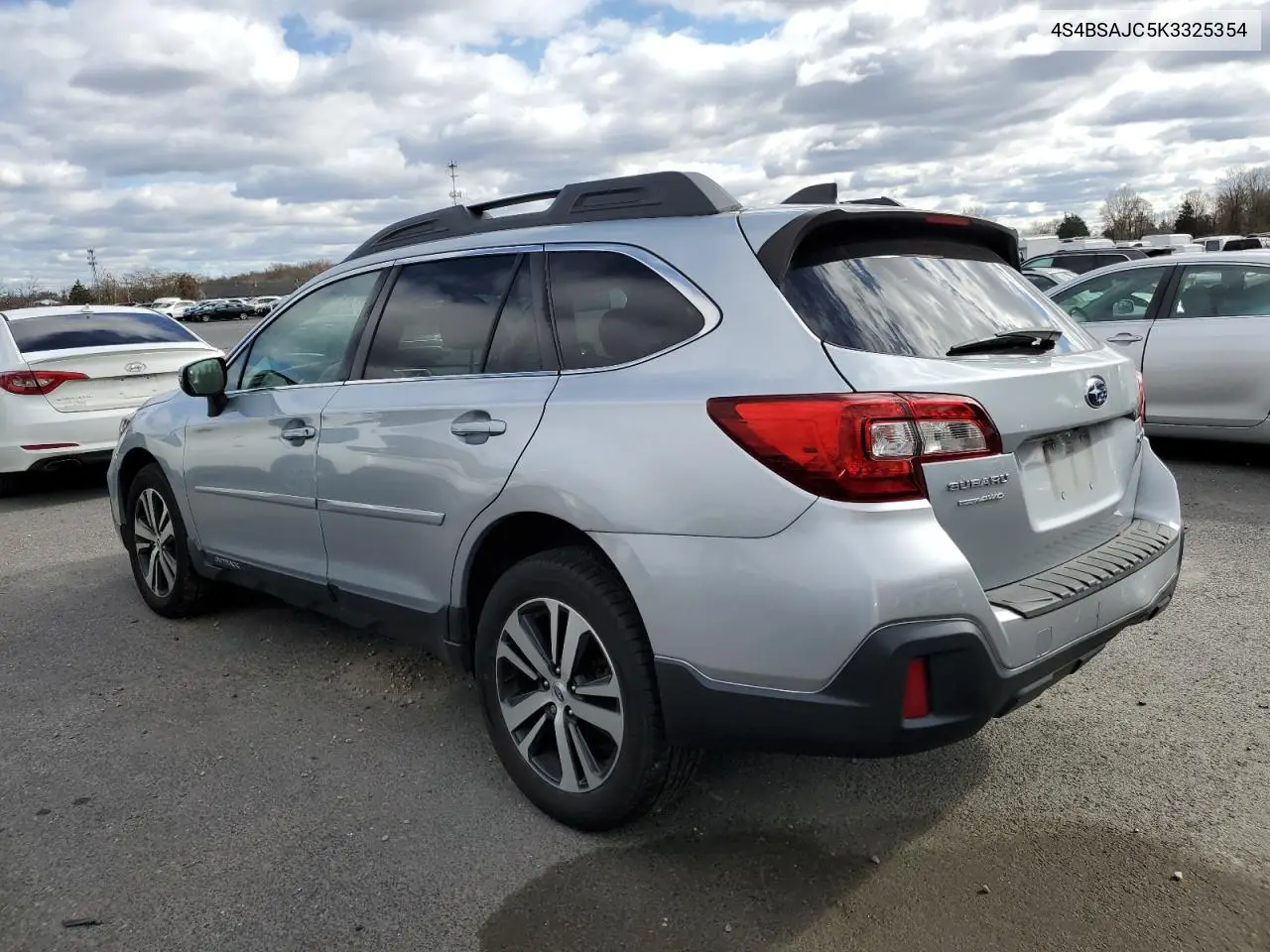 4S4BSAJC5K3325354 2019 Subaru Outback 2.5I Limited